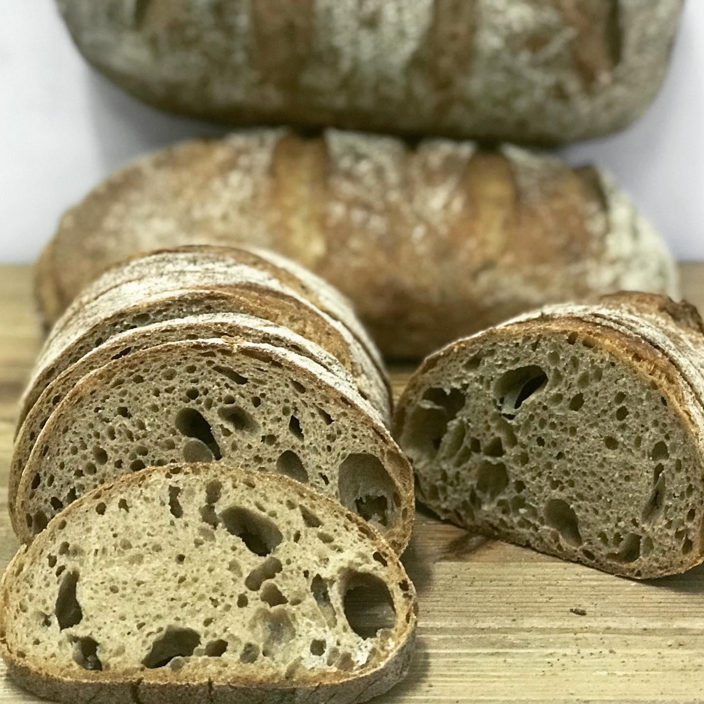 לחם מחמצת כוסמין טבעי - אנשי הלחם - פריקפוא