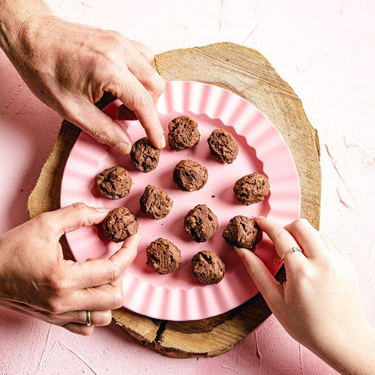 כדורי חמאת בוטנים ושוקולד מפצפוצי אורז מלא - דני וגלית - פריקפוא