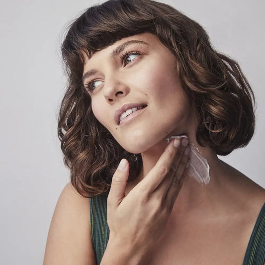 קרם צוואר - שמן זרעי רימון, רוז-היפ והדרים | לבידו - Lavido - פריקפוא